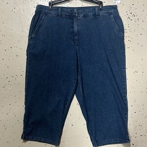 NWT KAREN SCOTT CAPRI JEANS